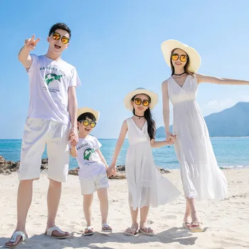 Летняя пляжная одежда для семьи, платья для мамы и дочки, футболка для папы и сына, шорты, семейная одежда для отдыха на берегу моря